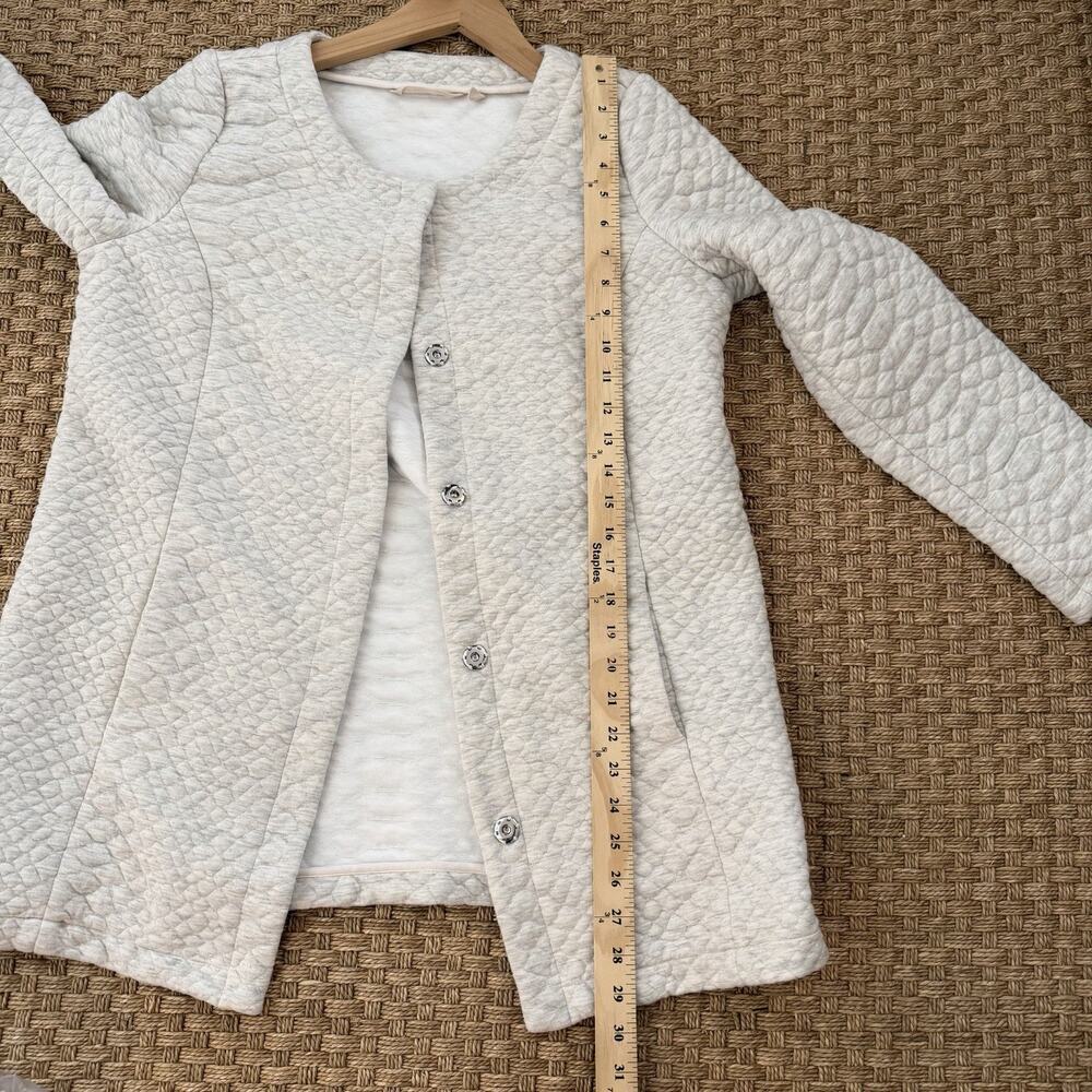 Soft Surroundings Women’s Quilted Longline Jacket Cream Gray Size M Snap Closure - Picture 11 of 12